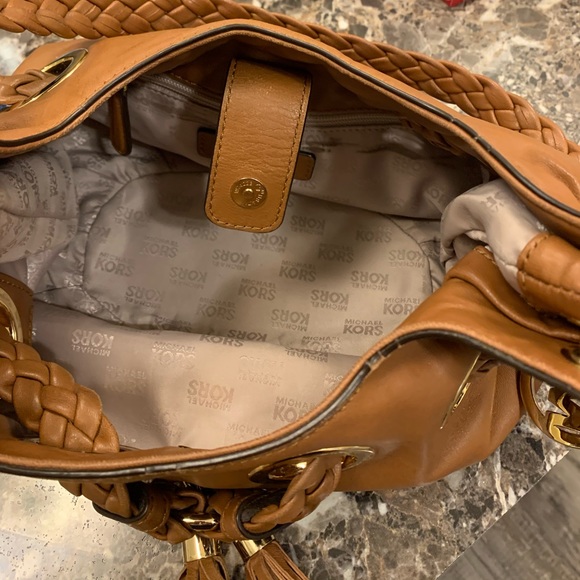 Michael Kors Handbag - Picture 6 of 9